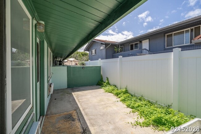 Building Photo - $2800 / 2 Bed / 1 Bath / 1 Parking IN WAIALUA