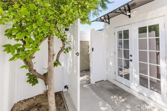 Building Photo - 8407 Terhune Ave