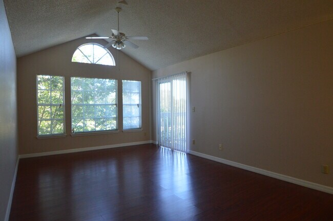 Building Photo - 1051 S Hiawassee Rd