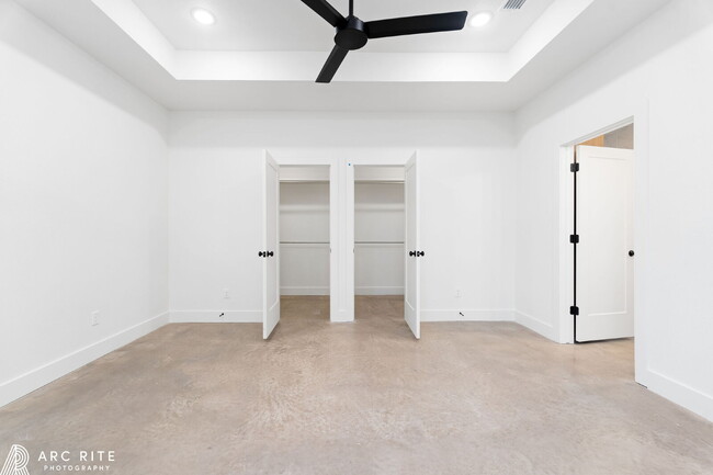 Building Photo - Pre-Leasing Fall of 2026!! Luxury Homes!!