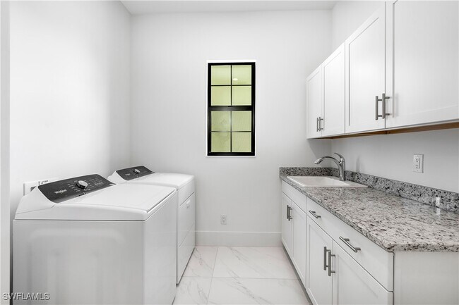 Building Photo - 9675 Moonflower Ct