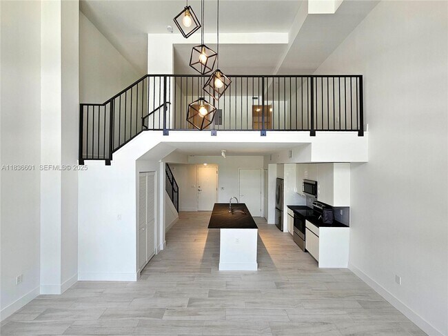 Building Photo - 4400 Sunrise Blvd