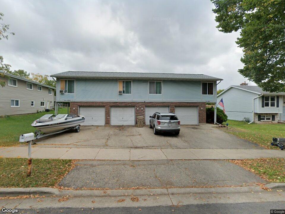 Building Photo - 1215 S Thompson Dr