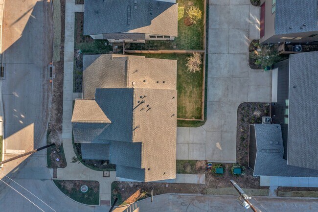 Building Photo - 3244 Loam Ln