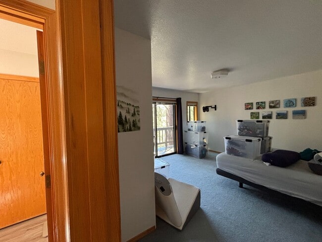 Building Photo - Stunning 3 Bed/ 2.5-Bath Home on the River...