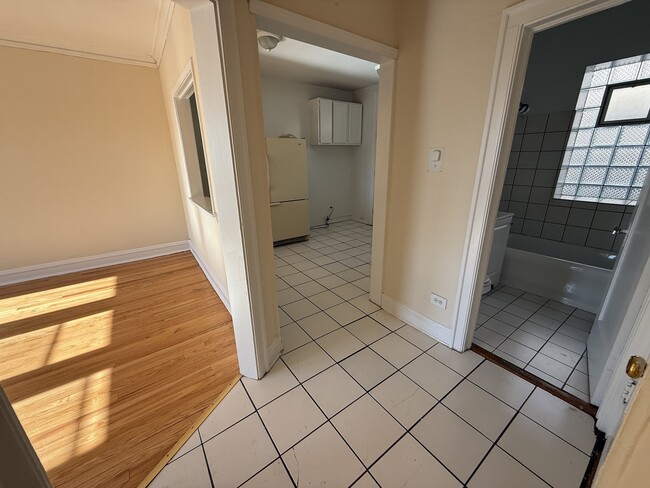 Building Photo - 2148 Gunderson Ave