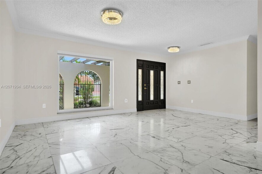 Building Photo - 9031 SW 11th St