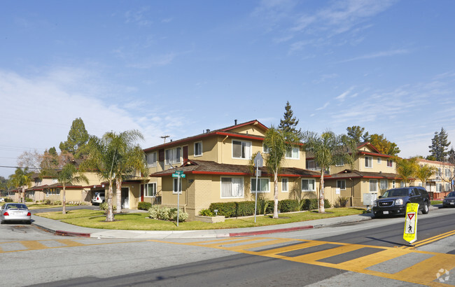 Primary Photo - Alhambra Gardens Apartments