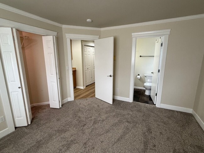 Building Photo - Charming No-Stairs Rambler – Move-In Ready...