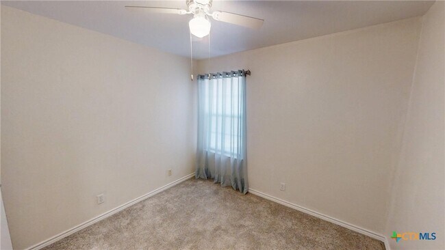 Building Photo - 204 S 34th St