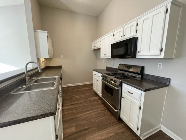 Building Photo - Ross Point Farms