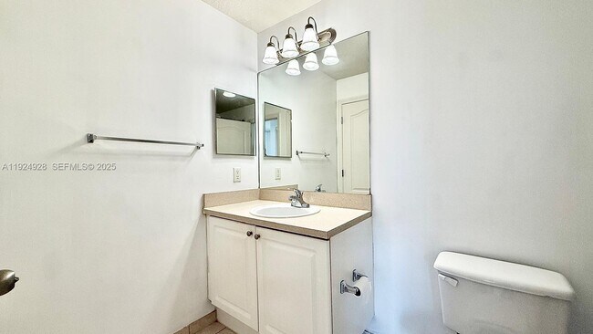 Building Photo - 11032 Legacy Dr