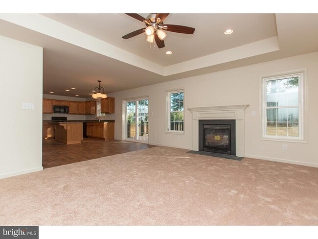 Building Photo - 233 W Woodview Rd
