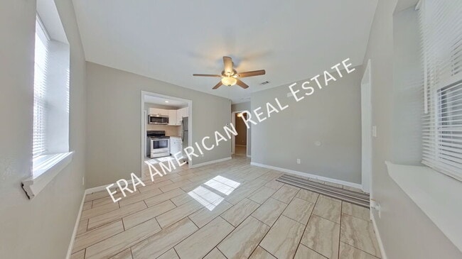 Building Photo - 507 Fir Ave