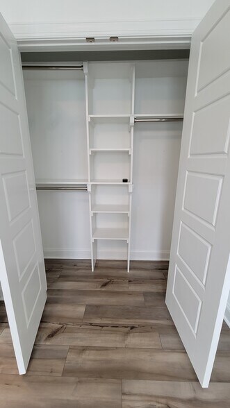 Maximize the closet! - 506 Village Branch Ln