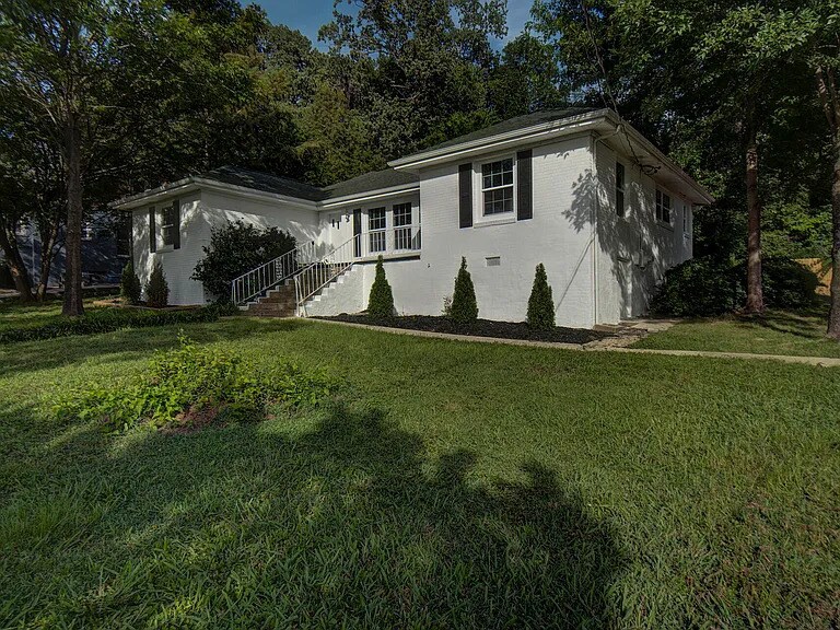 Primary Photo - 808 Glenwood Dr