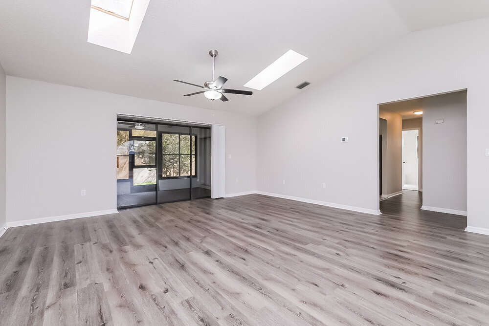 Building Photo - 4828 Crestknoll Ln