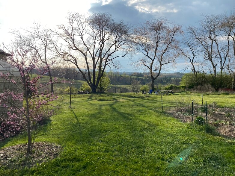 Building Photo - 110 Horizon Meadows Rd