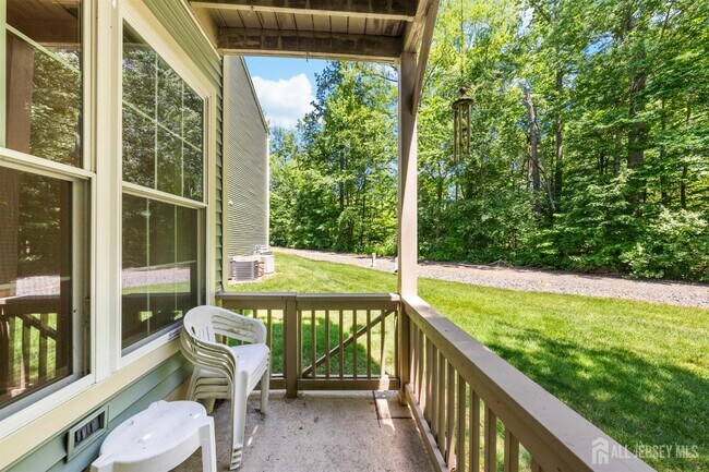Building Photo - 6111 Cedar Ct