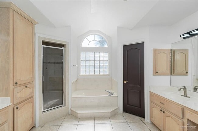 Building Photo - 29 San Gerardo St