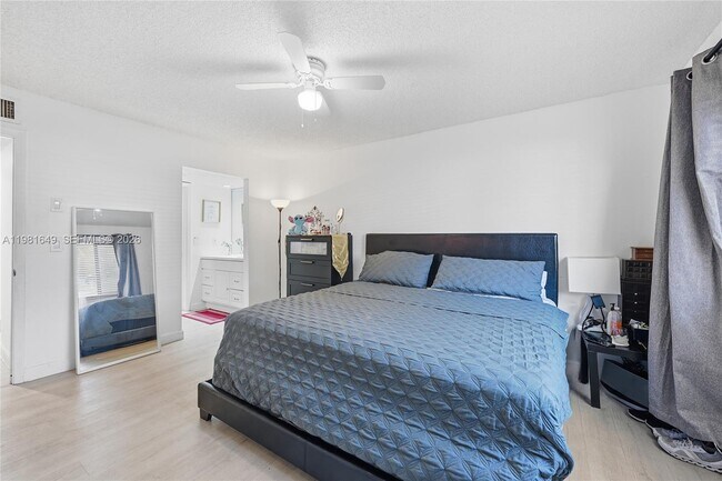 Building Photo - 1659 NW 81st Way