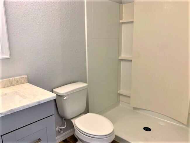 Building Photo - 2022-Built 3/2/2 on Corner Lot in Ocala – ...