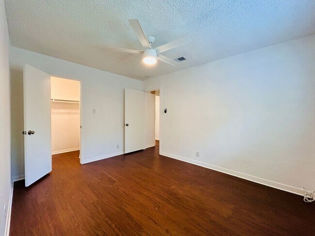 Building Photo - 8325 Fathom Cir