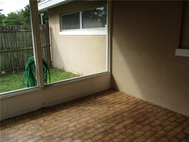 Building Photo - 3745 Maxine St