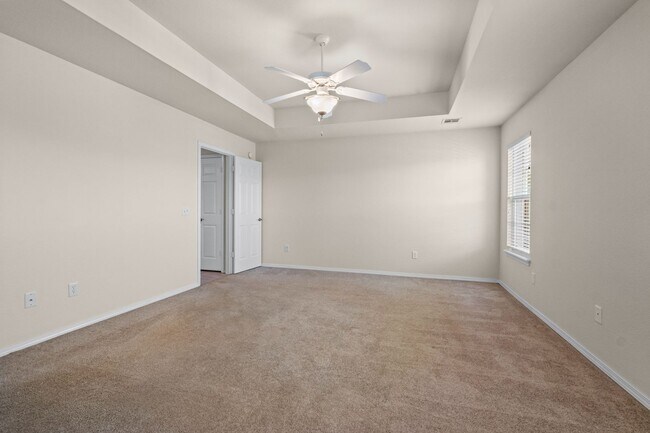 Building Photo - 3 Bed, 2 Bath Home Near Osage Park & Walma...