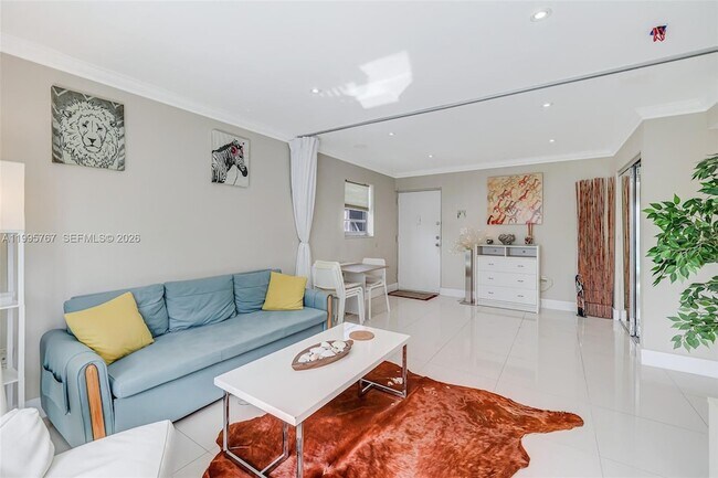 Building Photo - 618 Euclid Ave