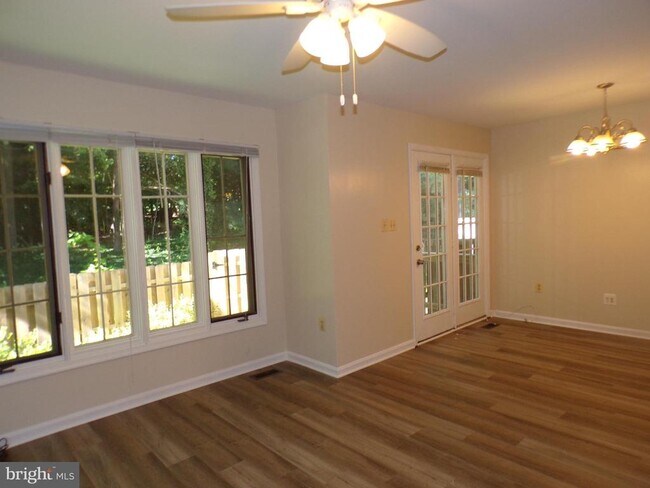 Building Photo - 8305 Ridge Crossing Ln