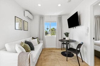 Building Photo - 6431 Carthage St