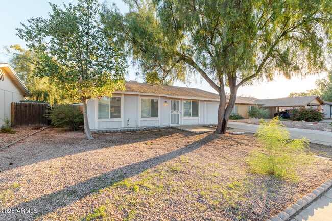 Building Photo - 3521 W Detroit St