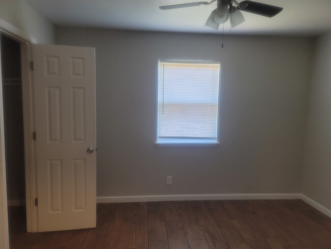 Bedroom 1 - 2001 Sycamore Pl