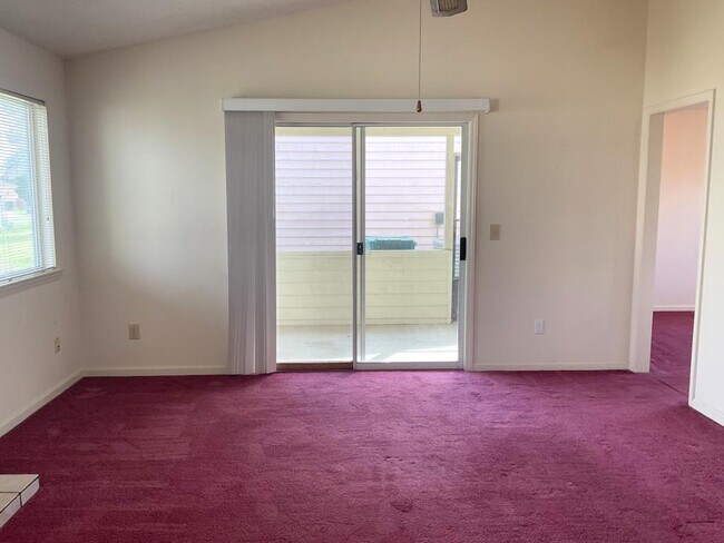 Building Photo - 604 Gleneagles Dr