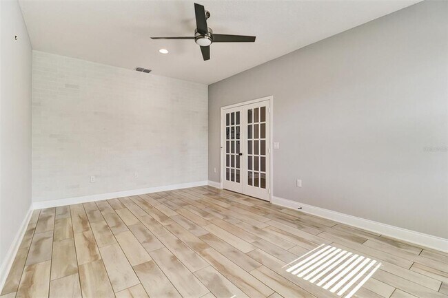 Building Photo - 1856 Napoli Dr