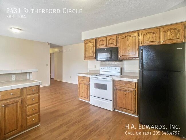 Building Photo - 2431 Rutherford Cir