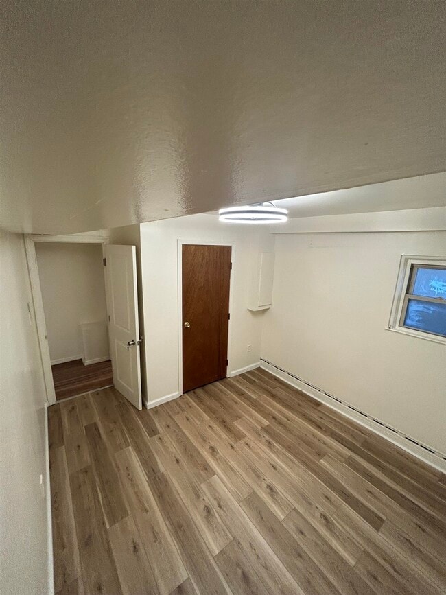 Building Photo - 330 Sip Ave