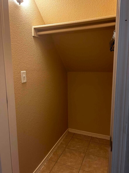 Building Photo - 7321 Brick Dust St