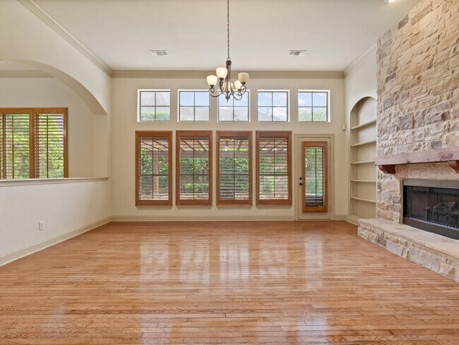 Building Photo - 4699 San Marcos Way