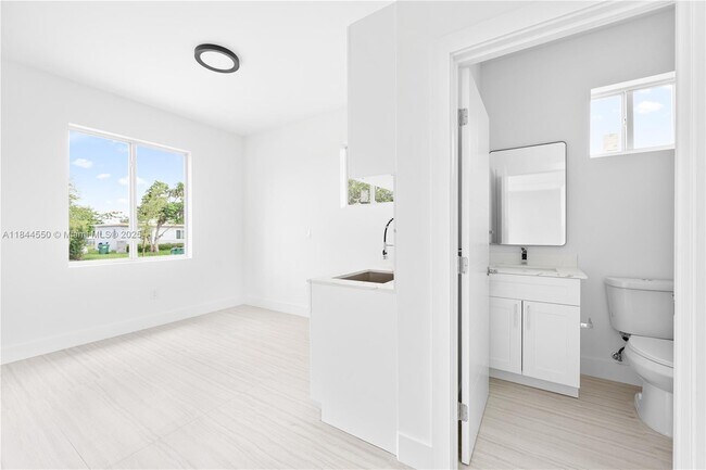 Building Photo - 10745 SW 217th St