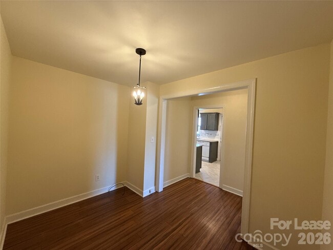 Building Photo - 707 Grandin Rd