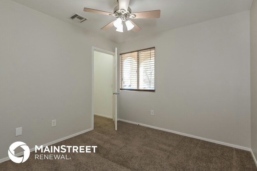 Building Photo - 5152 E Desert Straw Ln
