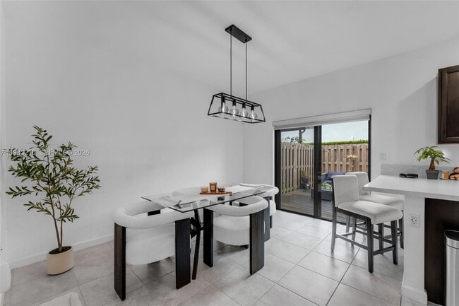 Building Photo - 25160 SW 114th Ave