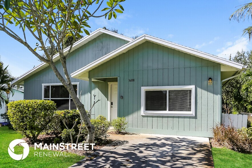 Building Photo - 5688 SE Pine Ave