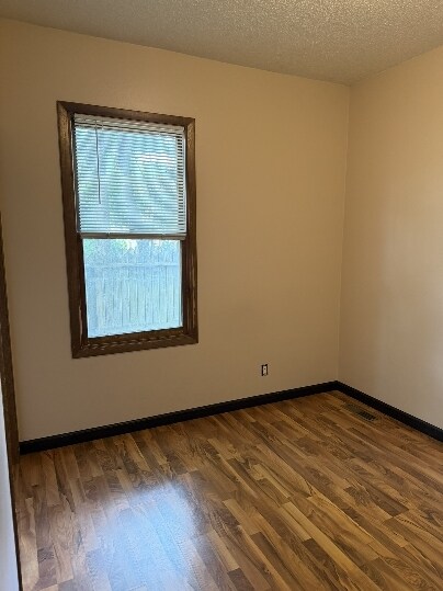 Building Photo - 216 2nd Ave