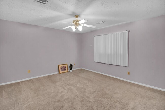 Building Photo - 5703 Havenwoods Dr