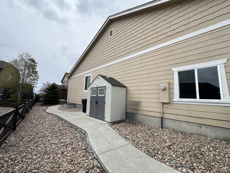 Building Photo - 7175 Mountain Spruce Dr