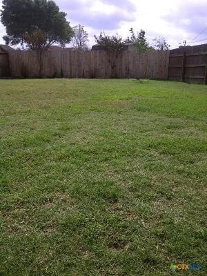 Building Photo - 3202 Green Valley Dr
