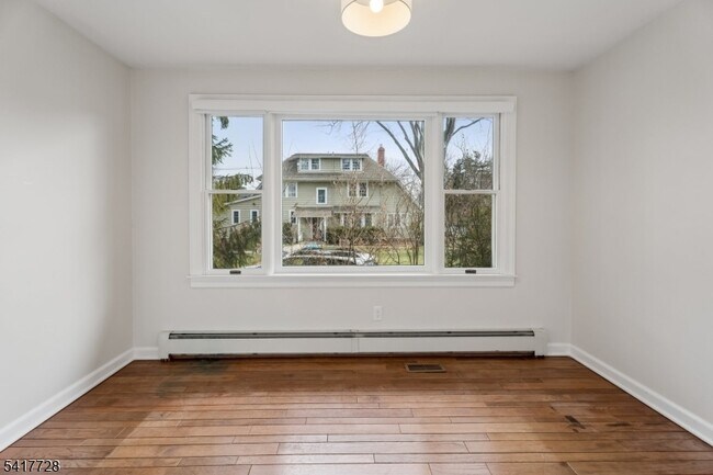 Building Photo - 439 St Marks Ave